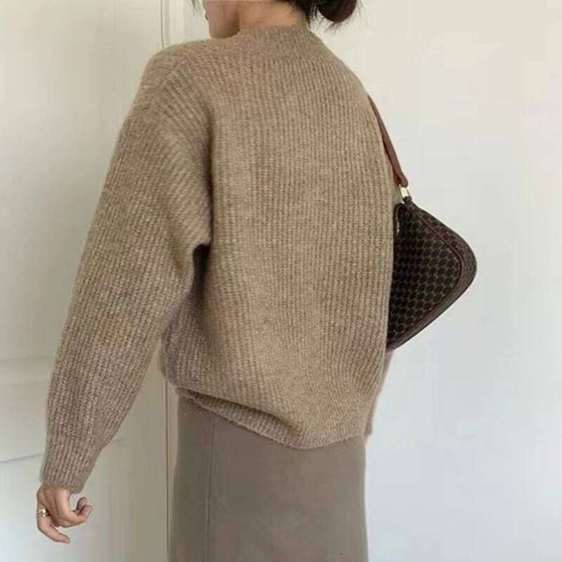 AOSSVIAO 2025 Vintage Knitted Sweater Long Sleeve V-neck Korea Style Autumn Winter Knitwear Pullovers Women Jumper Chic Tops Z260314