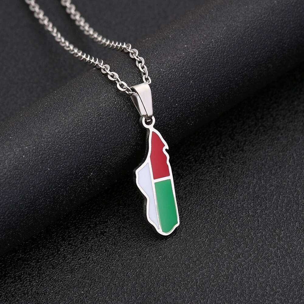 Africa Madagascar Map Flag Pendant Necklace Stainless Steel For Women Men Gold Silver Color Charm Fashion Choker Jewelry Gift H260312