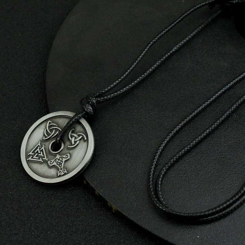 Vintage Viking Rune Compass Pendant High Quality Metal Pagan Amulet for Men Accessories Necklace H260312
