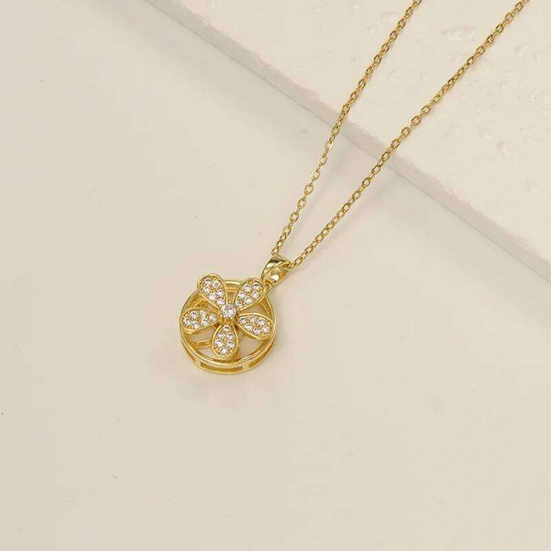2025 New Korean Style Jewelry Necklace Fairy-Like Versatile Simple Choker Heart Pearl Collarbone Chain Wholesale H260312