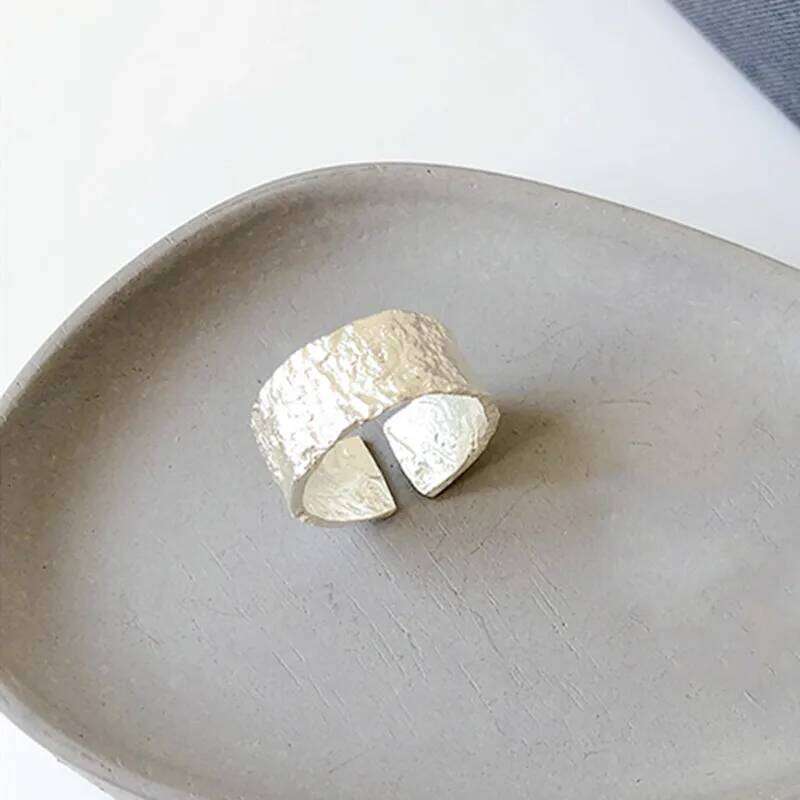 VENTFILLE 925 Sterling Silver Wide Rings for Women New Trendy Elegant Vintage Couples Simple Sweet Irregular Texture Jewelry H260312