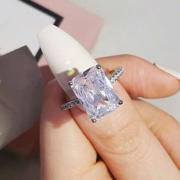 Fashionable Women's Accessories Explosive Luxury Female Ring Small High-Level Feeling Design