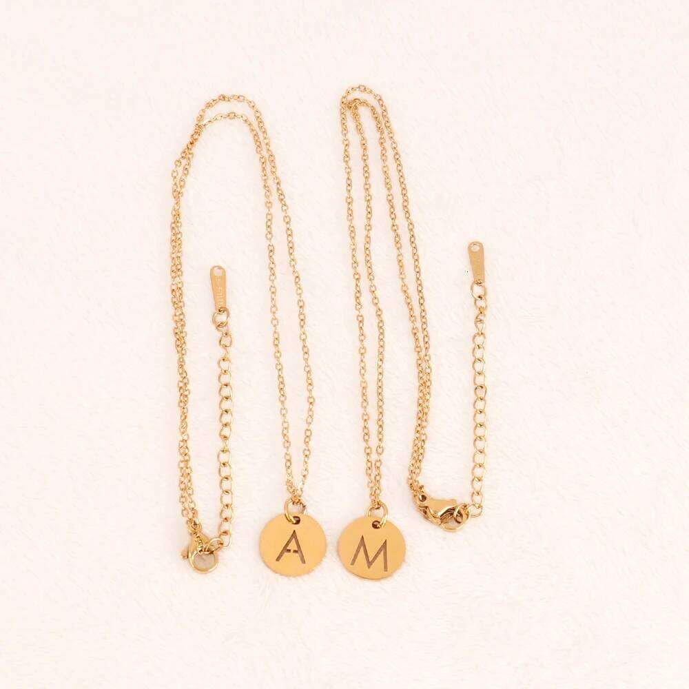 Stainless Steel A-Z 26 Initials Name Necklace Alphabet Round Pendant Letter Necklaces For Women Choker Jewelry Gifts Wholesale H260312