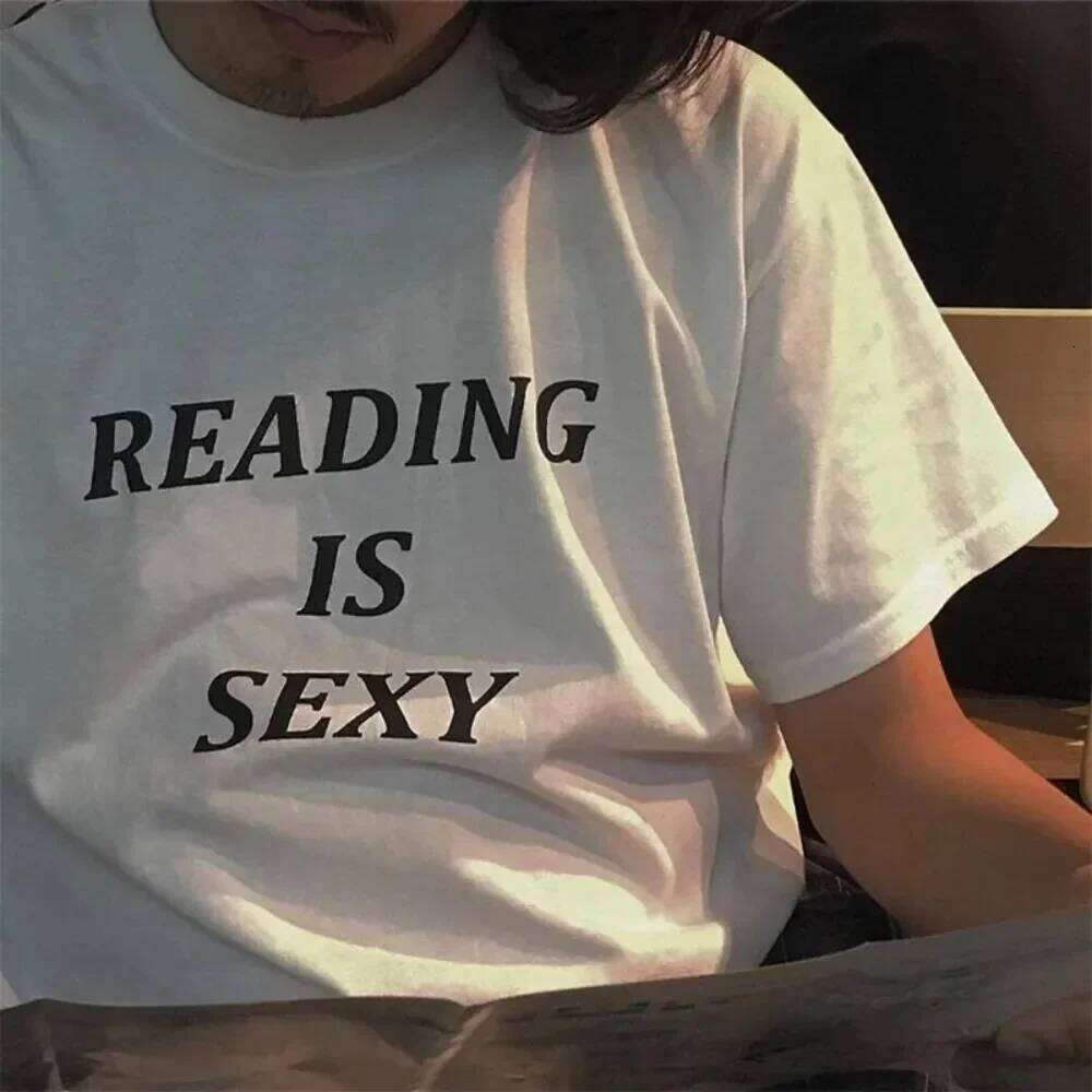2025 Reading Is Sexy Graphic T Shirts for Women Y2k Vintage Clothes Cotton High Quality T-shirts Colleage Female Fashion Tee Top Z260314