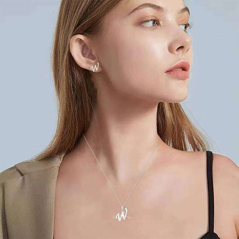 Fashion Initial Pendant Necklace for Women Simple Stainless Steel Letter Glossy Clavicle Chain Choker Necklaces Jewelry H260312