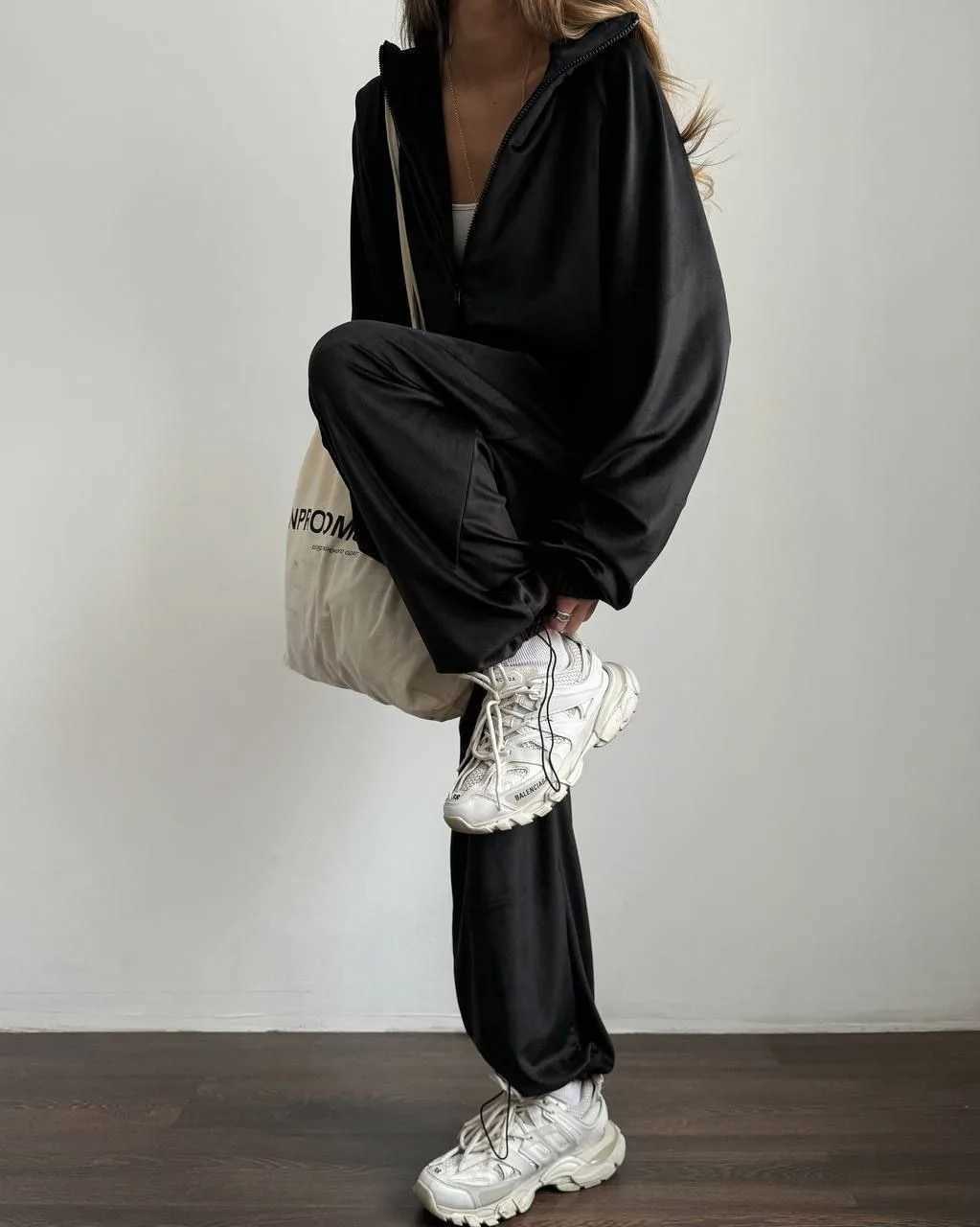 New casual womens set Solid color long-sleeved zipper cardigan tight-fitting sport pants long pants womens clothing M260313