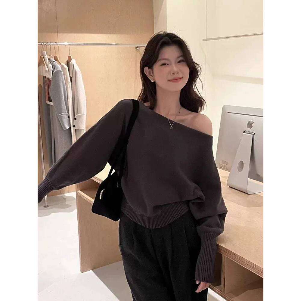 Fashion Black Long Sleeve Sweaters Knitted Pullovers Slash Neck Knit Sweater Pullover Women Tops Knitwears Q1476 Z260314
