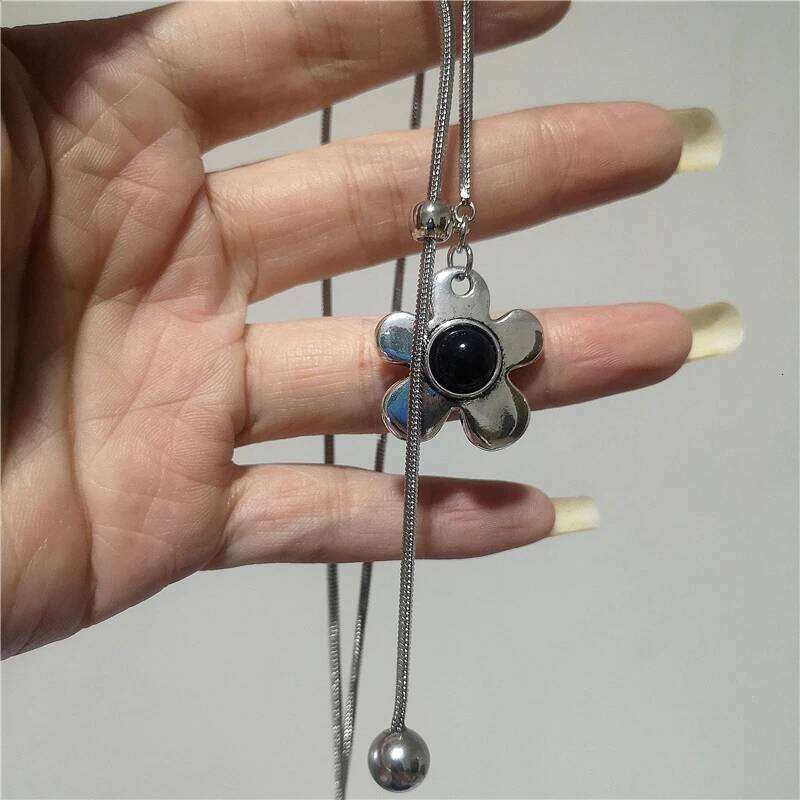Silver Color Metal Spiral Vortex Irregular Geometric Rope Flower Pendant Adjustable Snake Chain Necklace For Women Jewelry H260312