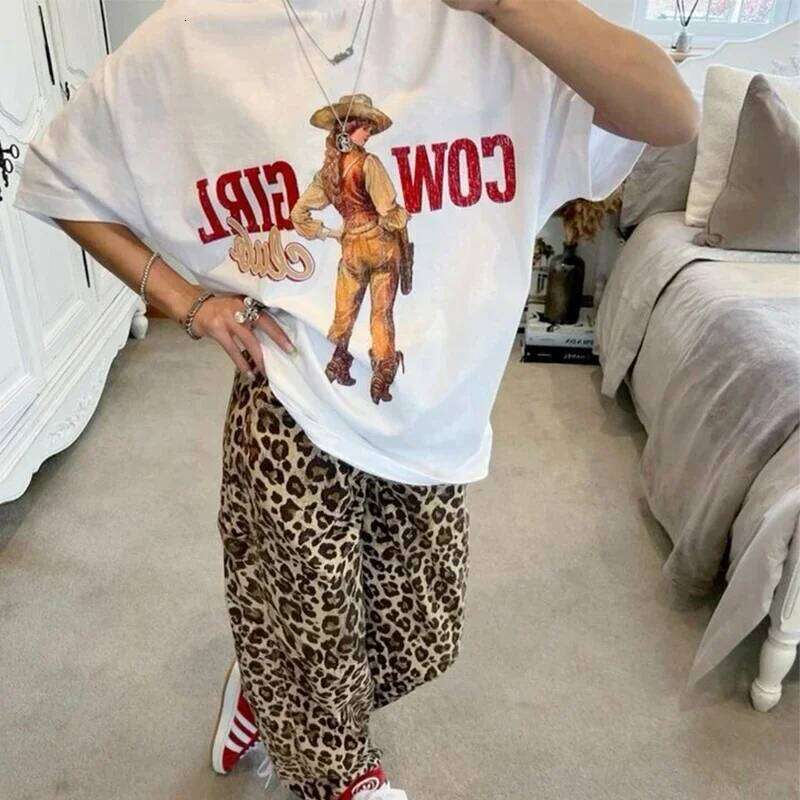 Cute Cowgirl Club T Shirt Retro Boho Western Country Graphic Tees Loose Vintage Aesthetic Rodeo T-Shirts Women Fashion Clothing Z260314
