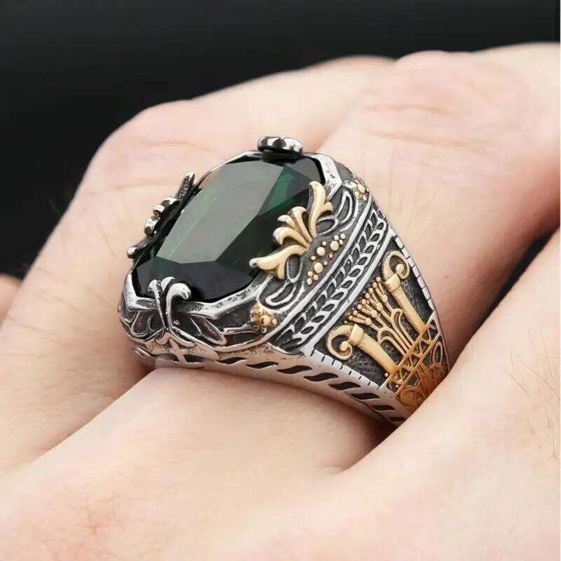 New Inlaid Emerald Men's Luxury Retro Domineering Personality Ring To Attend The Banquet Party Jewelry H260312