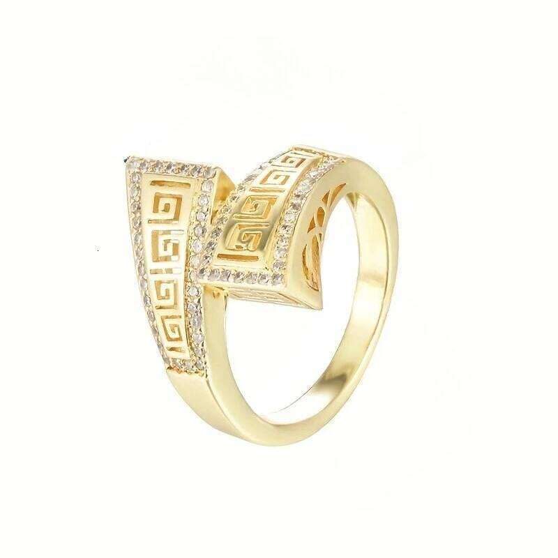 Europe and The United States Fashion Hollow Geometry Women's Ring Classic Sparkle Holiday Party Jewelry Accessories H260312