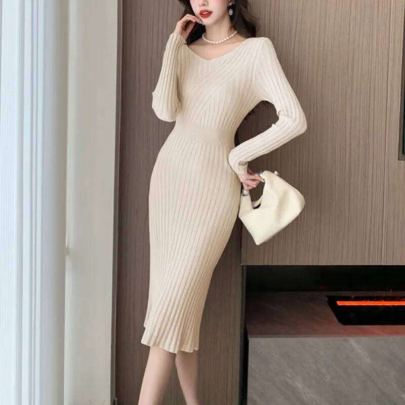 Korean Vintage Knitted Dresses Autumn Winter New V-Neck Long Sleeve Women's Clothing Slim Solid Color Elegant Bag Hip Midi Dress Z260314