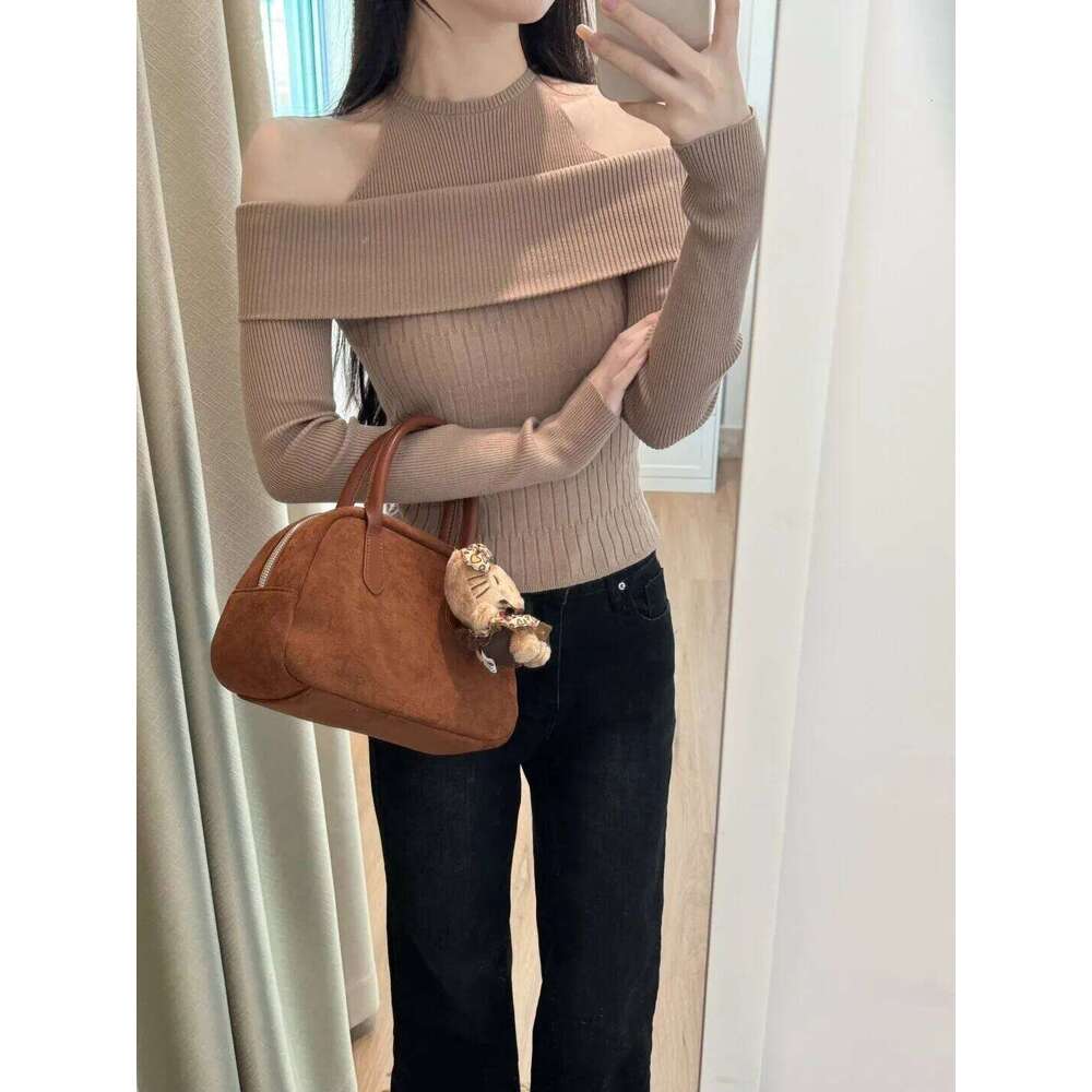 Autumn Winter Gradient Knitted Loose Round Neck Fashion and Casual Sweater for Women Z260313
