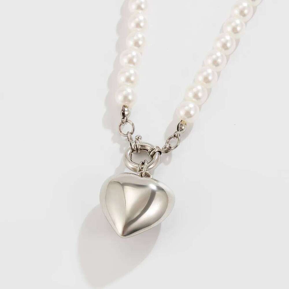 Boho Heart shaped Pendant Necklace 2025 Women's Simple Sweet Long Imitation Pearl Beads Girl Wedding Fashion Jewelry H260312