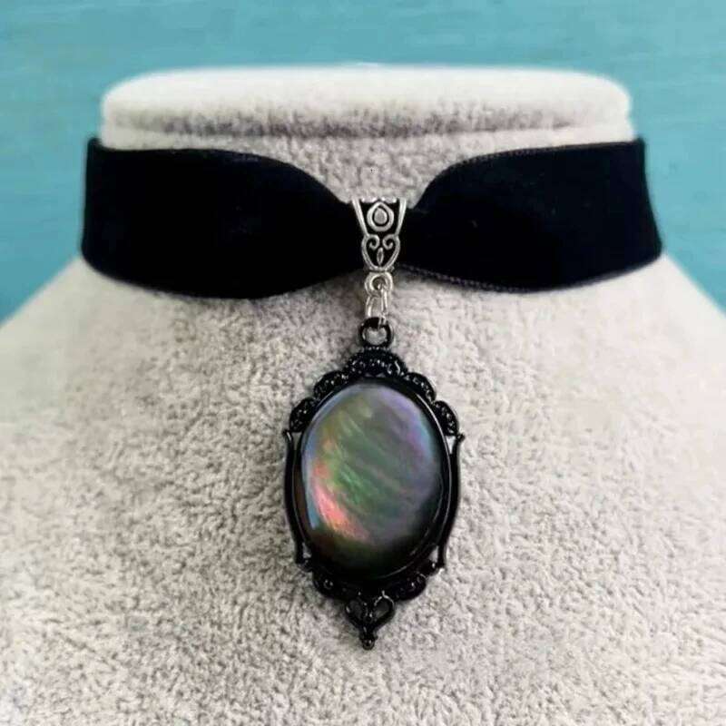 Vintage Gothic Oval Embedded AB Color Choker Metal Necklace for Women Vampire Embossed Witch Jewelry Accessories H260312