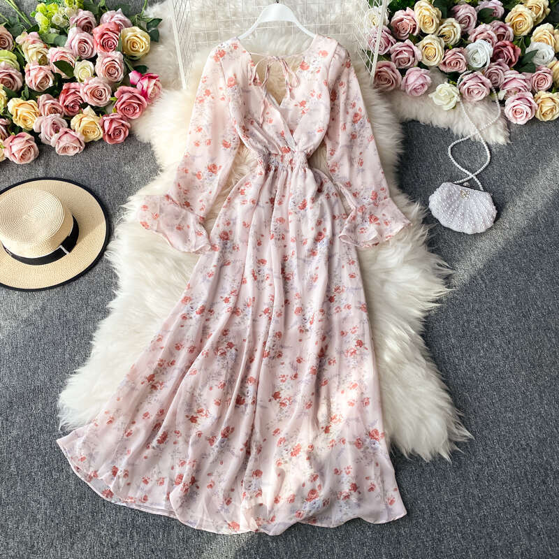 2026 Spring and Autumn V-neck Bell A12 shaped Sleeve High Waist Slimming Floral Skirt Super Fairy Style Waist Slimming Long Dress