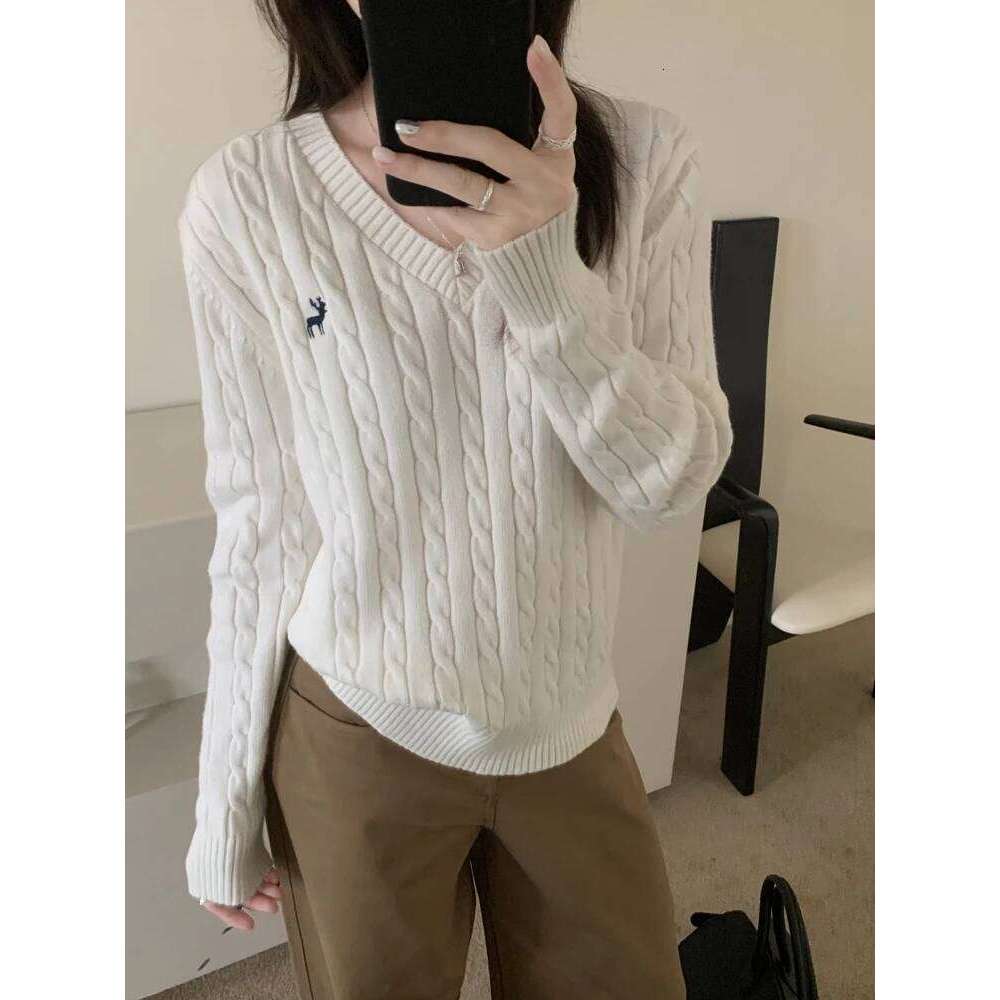 4Colors 2024 autumn Winter Korean style V Neck Twist Embroidery Vintage Slim Knitted Sweater and pullover womens X3522 Z260314