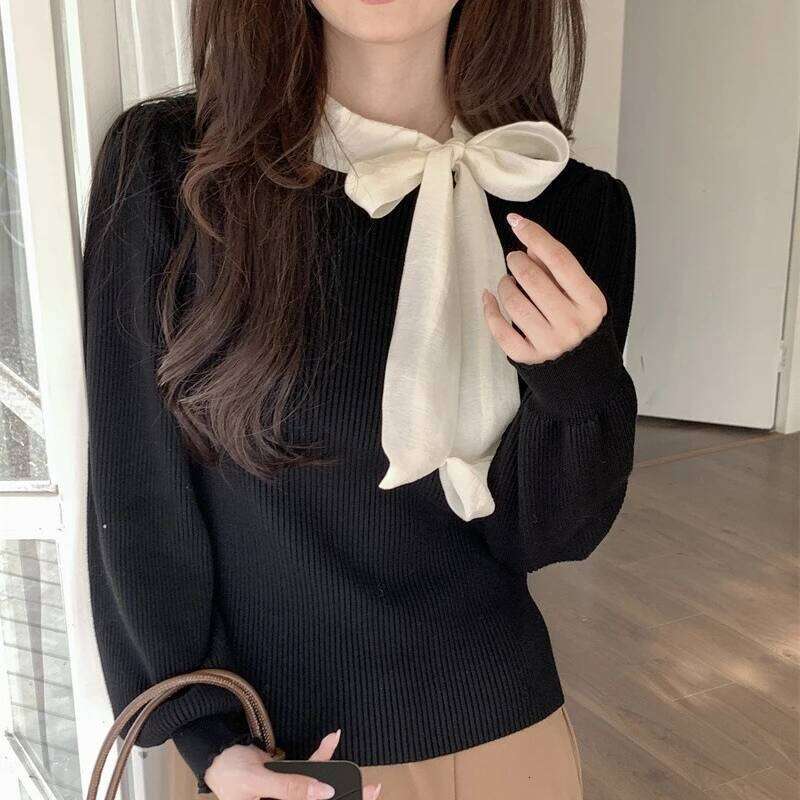 Gentle Style Design with Bow Tie Apricot Colored As The Base, Women's Thick and Slim Fit Inner Knit Sweater Top Z260313