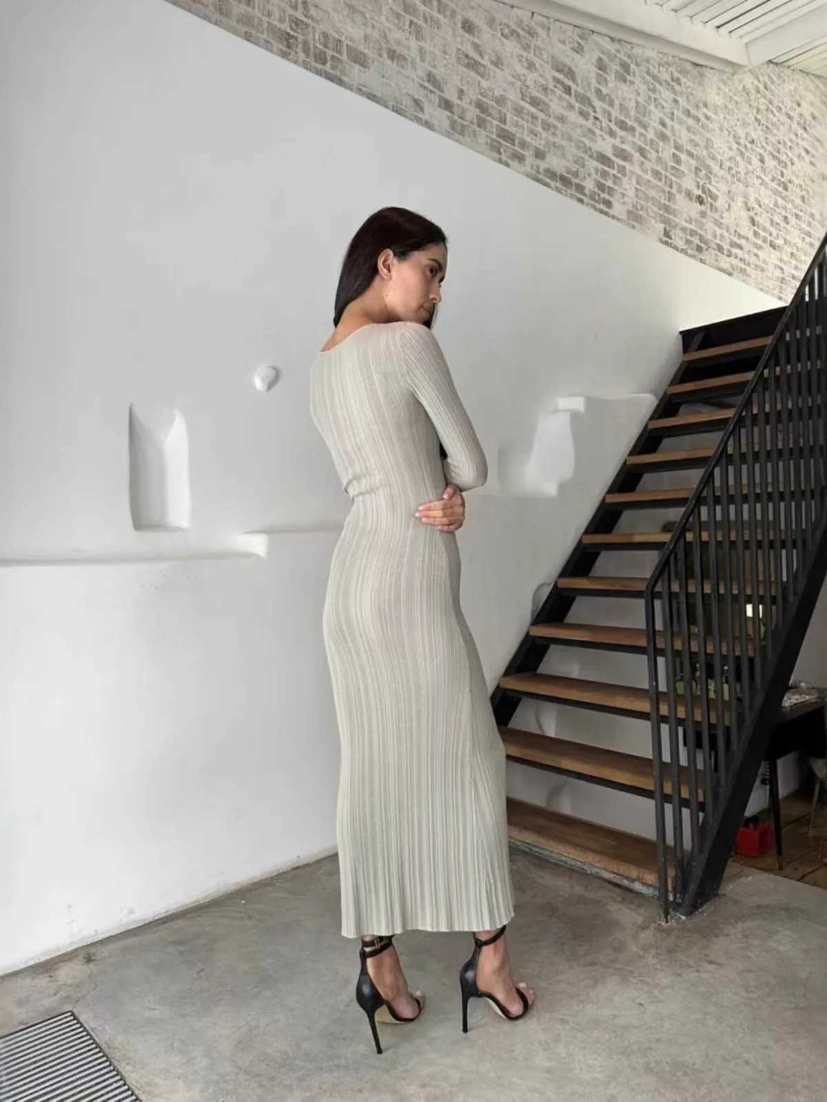 Rabbit velvet core yarn slim long sleeve knitted long dress casual waist-hugging long striped skirtT260314