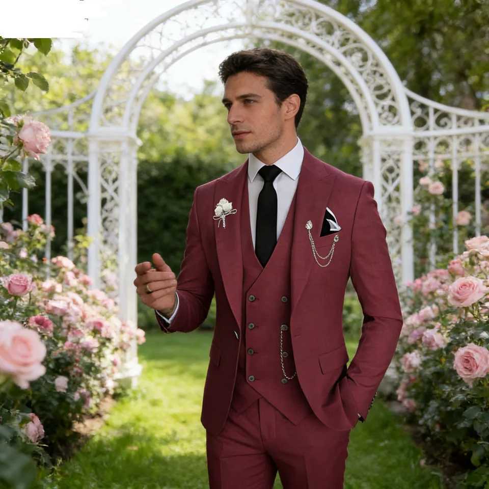 Elegant Rose Red 3-Piece Slim Fit Mens Suit Double Breasted Blazer Vest Pants Set for Wedding Groom Tuxedo Business Party a07 M260313