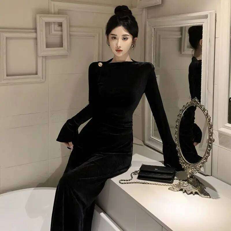 Internet Celebrity High-end Velvet Light-mature Temperament High-waisted Slim Burgundy Fishtail Dress Z260314
