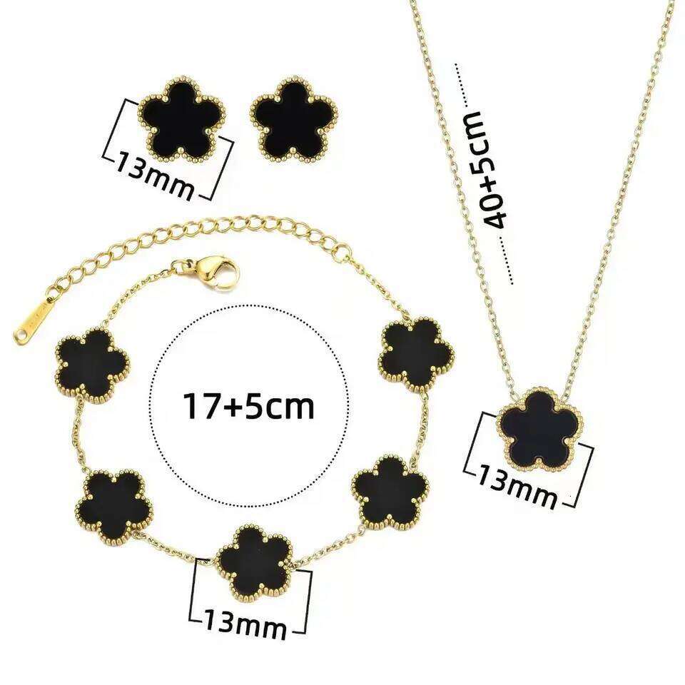 3-Piece of Plum Blossom Five- Flower Necklace Women's Gift Jewelry Set for Parties H260312
