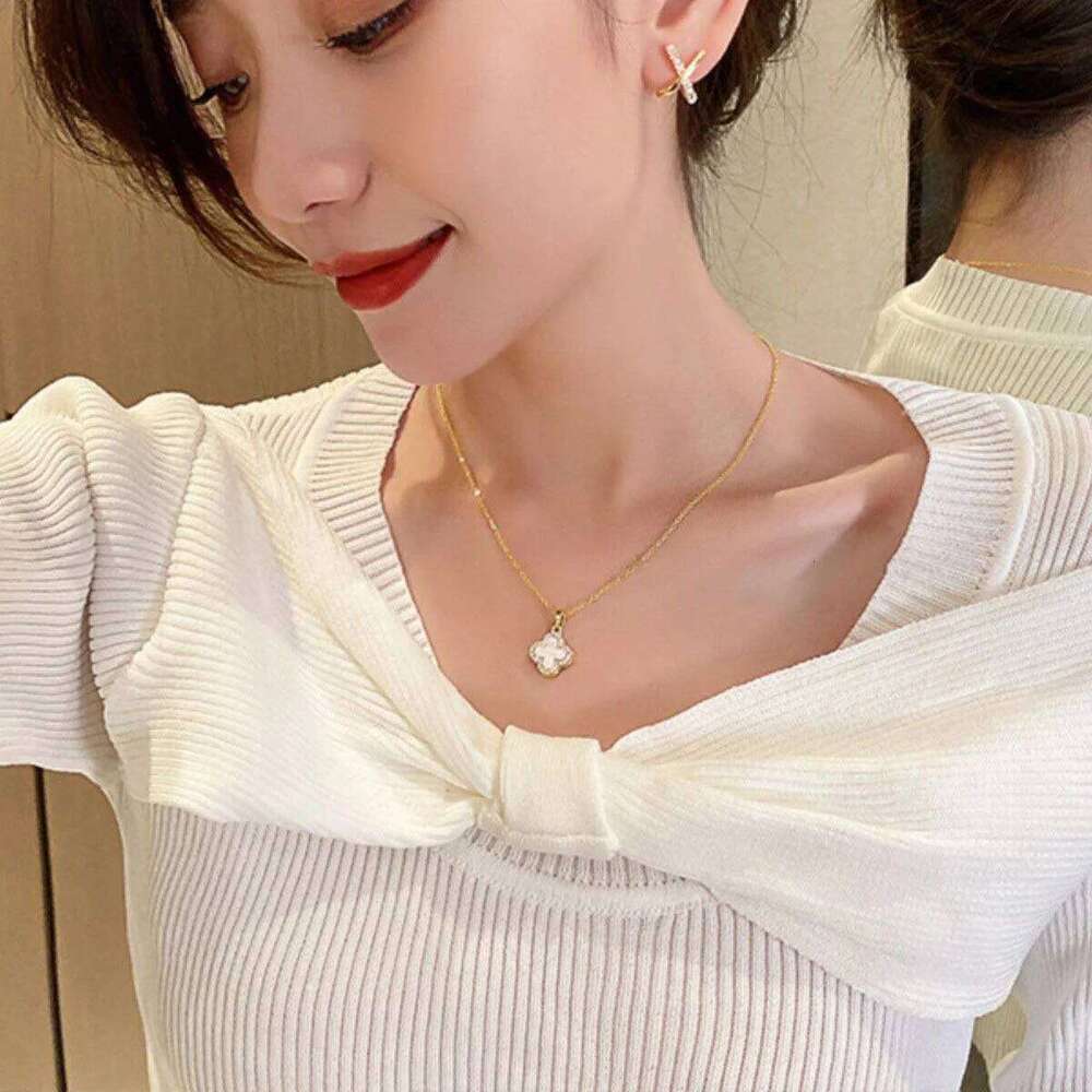 Hip Hop Five Flower Pendant Necklace Earrings for Women Fashion Stainless Steel Cr s Gift Jewelry H260312