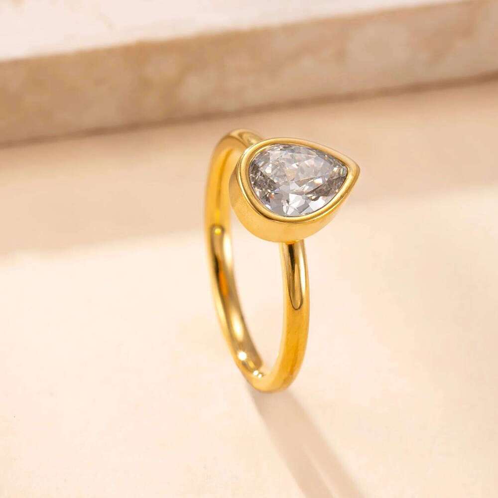 Stainless Steel Thin Waterdrop Shaped Zircon Ring for Women No-fading Jewelry New H260312
