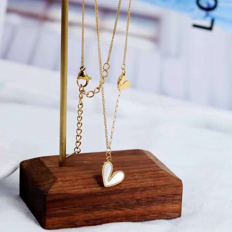 ANENJERY L316 Stainless Steel White Shell Heart Pendant Necklace for Women Dainty Simple Tender Clavicle Chain Jewelry Gift H260312
