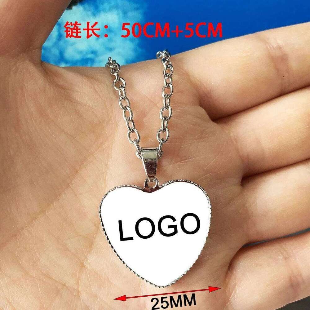 KPop Demon Hunters Rumi Zoey Mira Heart Necklace Glass Pendant Alloy Fashion Jewelry Fans Collection Gift H260312