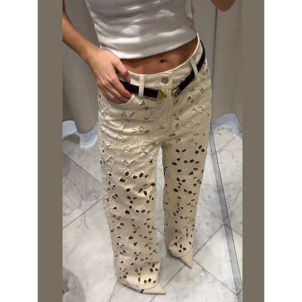 Hole Women's Jeans Fashion Flower High Waist Hollow Out Loose Female Solid Denim Trousers 2025 Spring Summer New Streetwear Pant Z260313