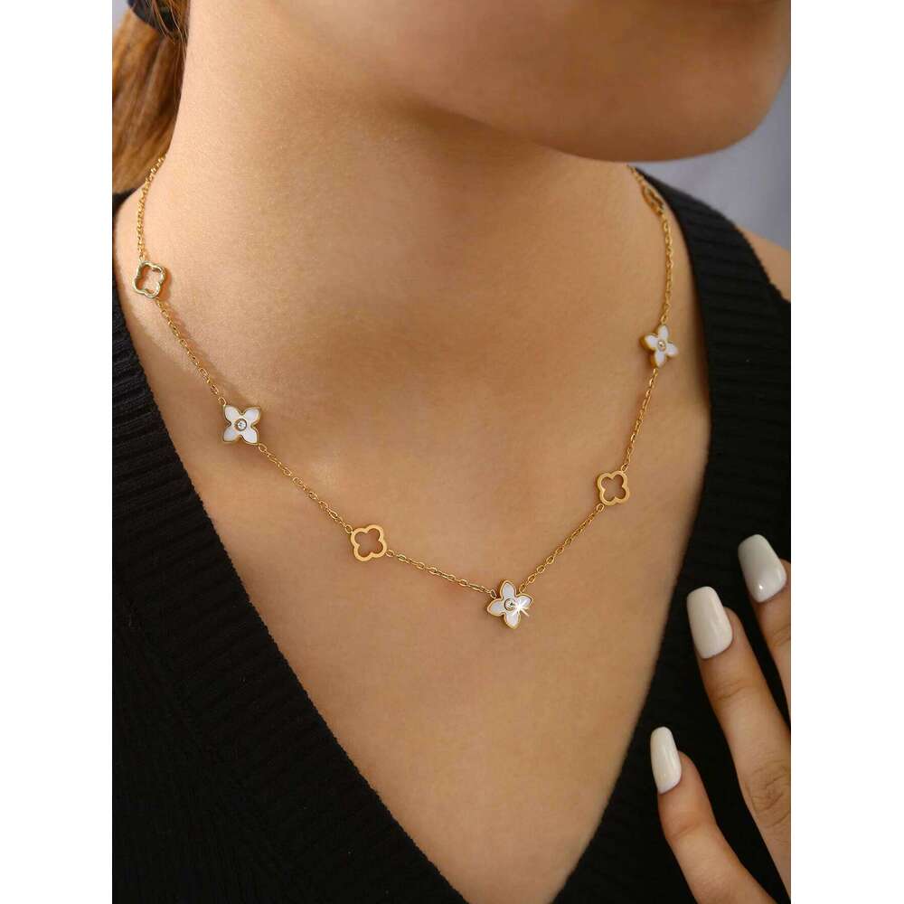 Fashion Commuter Light Senior Sense Stainless Steel Set Diamond White Shell Flower Lockbone Chain Women'S H260312
