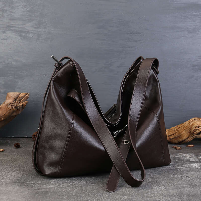 Luxury Shoulder Bags Totes Hobo Top Layer Cowhide Commuter Large Capacity Tote Lazy Single Crossbody Women S Vintage Lock Computer Bag SENYY