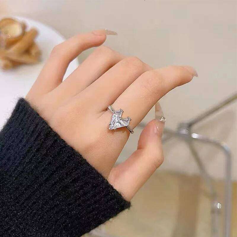 Mewanry Heart Zircon Square Ring For Women Girl Temperament Elegant Personality Fashion Creative Wedding Bride Jewelry Gift H260312