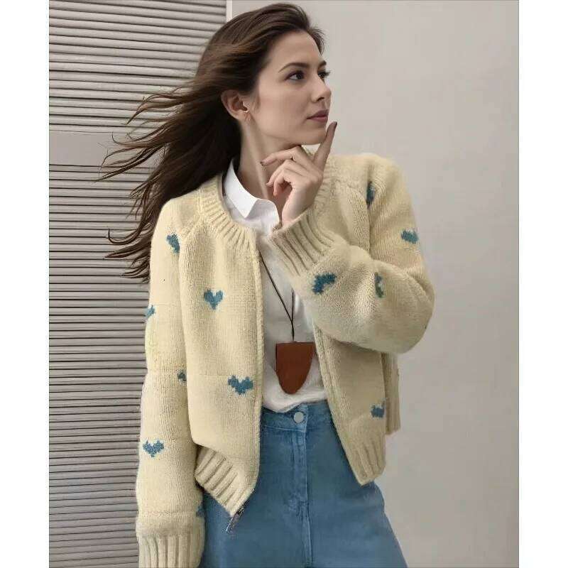 Chic Heart Jacquard Casual O Neck Zipper Long Sleeve Women's Knitted Cardigan Spring and Autumn Sweet Versatile Sweater Coat New Z260313