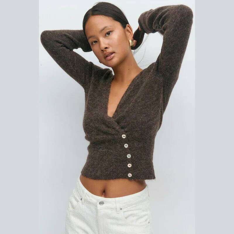 Elegant Trendy Short Knitted Cardigan V-neck Slim Fit Sexy Winter Innerwear Fashionable Temperament Knitwear Autumn Women's Top Z260314