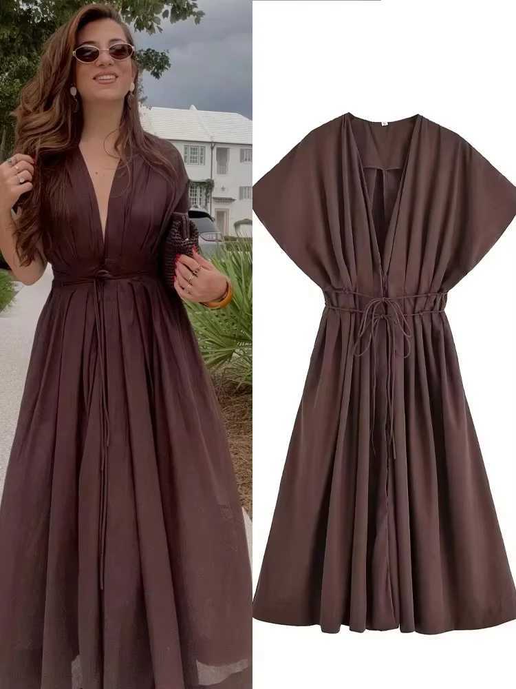 HH Womens New Fashion V-neck Pleated Down Shoulder Short Sleeve Midi Dress Female Temperament High-waist Casual Long DressT260316