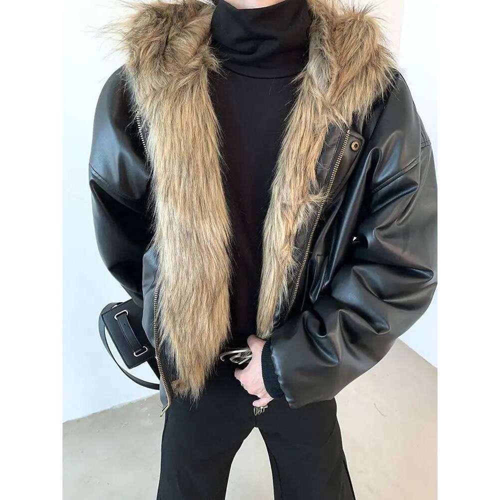 Men Faux Fur Jacket Coat Pu Leather 2025 Winter Thick Warm Outerwear Spliced Hooded Zipper Pockets Vintage High Street Overcoat Z260313