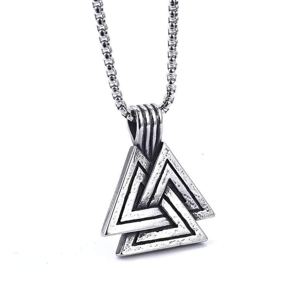 NORRON Viking Rune Triangle Alloy Pendant Necklace Personality Men Hip Hop Metal Pandents Neck Chian Fashion Jewelry Accessory H260312