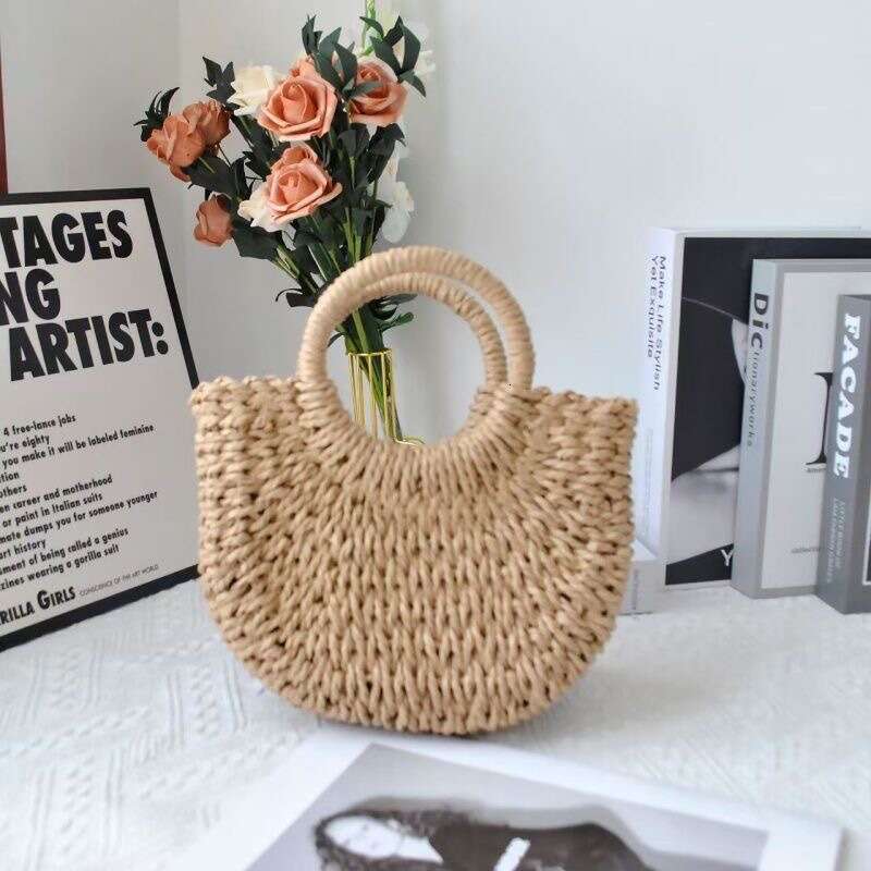 Japanese And Korean New Ins Internet Celebrity Retro Handbag For Women Woven Beach Straw Vacation Moon Round Bean Bag
