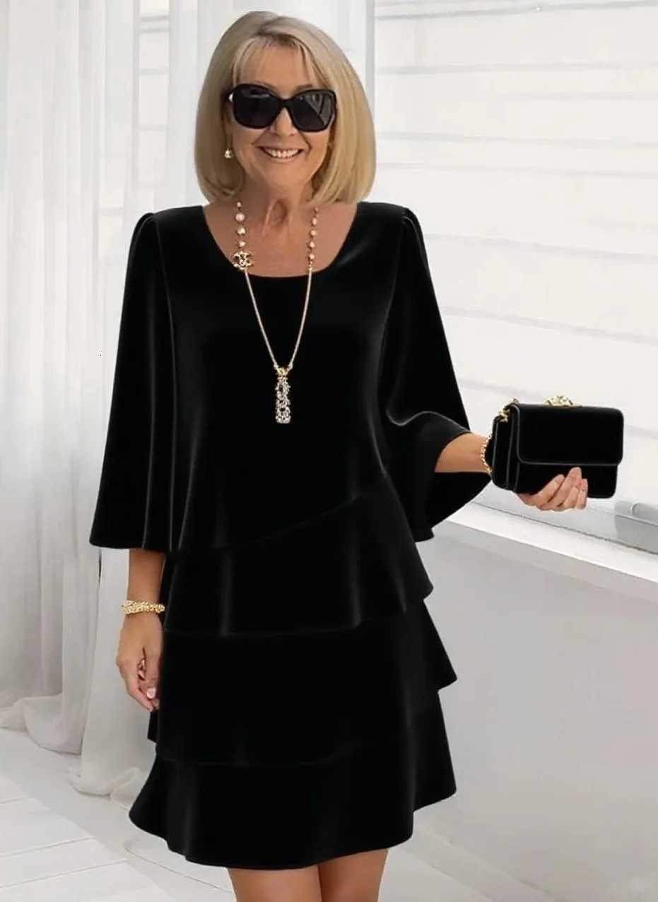 Womens Tiered Ruffle Bell Sleeve Shift Dress Square Neck Flowy Casual Gown for Elegant Daily Wear and Social Events T260314