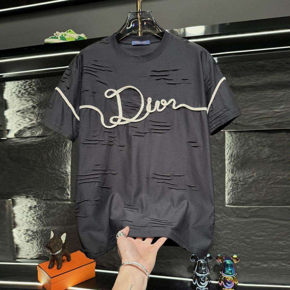 European-Style Men's High-End American Embroidered Ripped Short-Sleeve T-Shirt 2026 New Summer Light Luxury Casual Half-Sleeve Top Luanyun