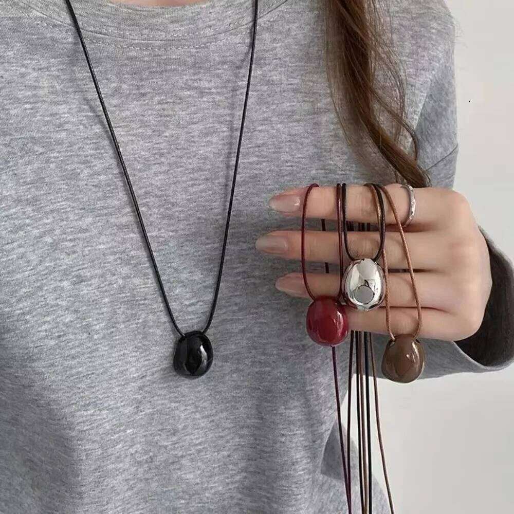 New Minimalist Metal Geometric Ball Long Pendant Necklace for Women Design Wax Rope Sweater Chain Trendy Jewelry Accessories H260312