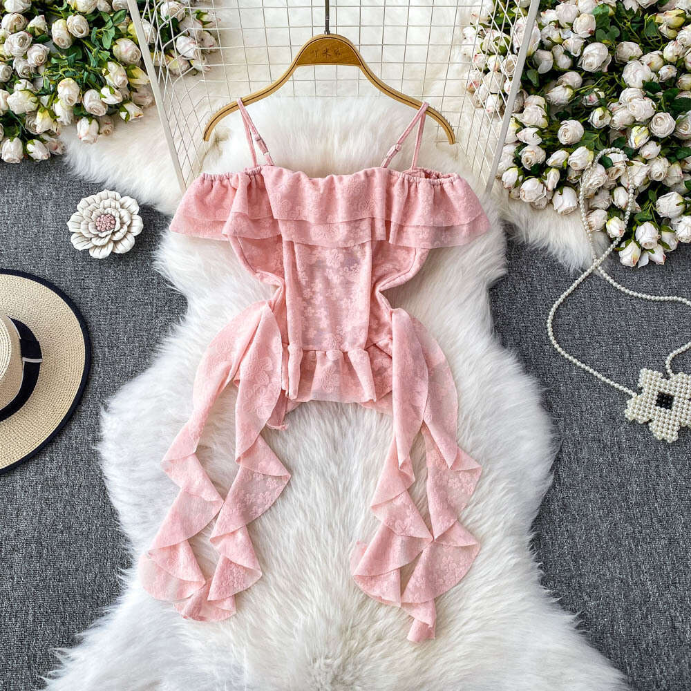 Designer French ruffled off shoulder women's vest 2026 new irregular jacquard slim fit top