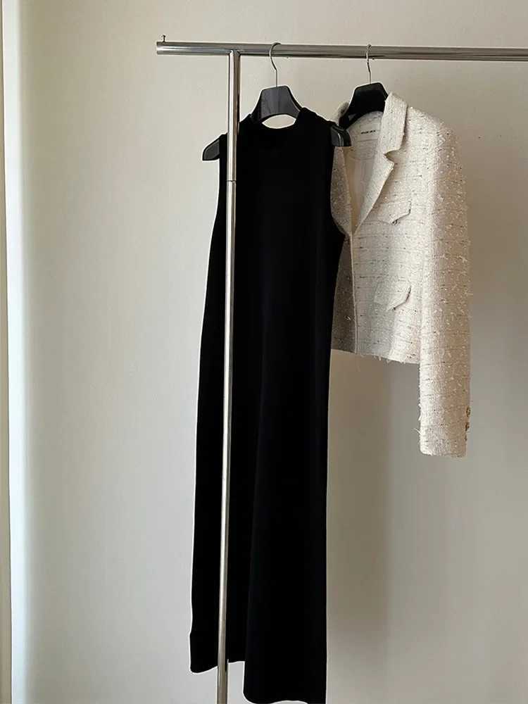 striped knitted sleeveless vest dress for women in summer loose and slimming high waist straight tube skirt retroT260314