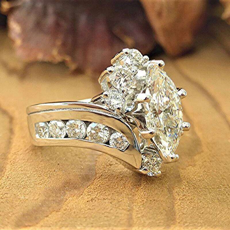 Huitan Novel Design Marquise CZ Wedding for Women Silver Plated Romantic Marriage Ceremony Party Lady's Ring Trendy Jewelry H260312