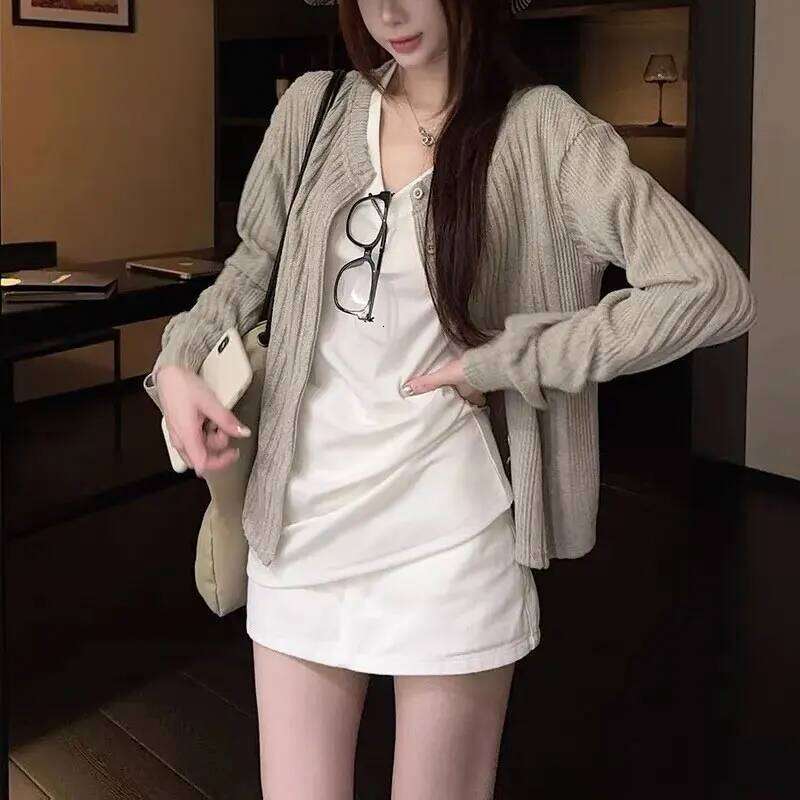 Basic Korean Solid Color Knitted Cardigan Autumn New Casual V-Neck Women's Clothing Long Sleeve Vintage Single-breasted Sweaters Z260313