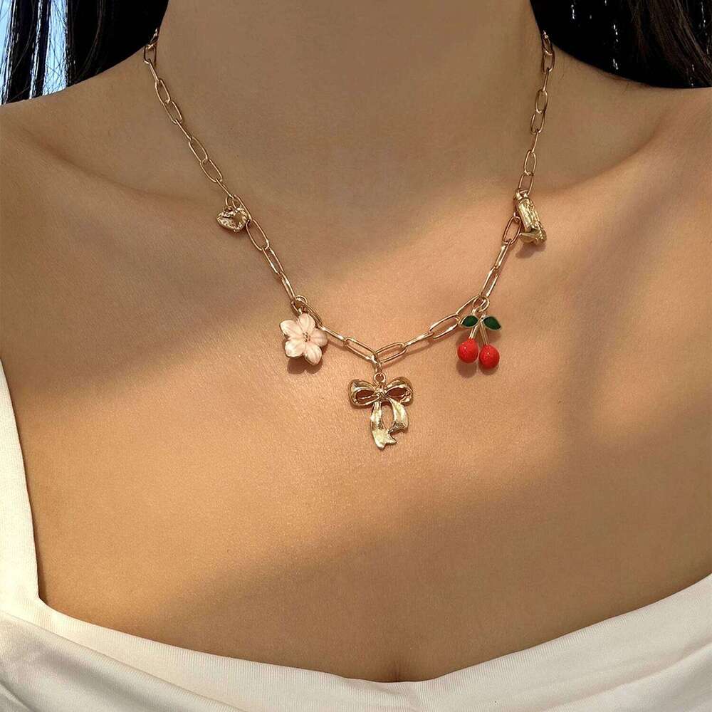 Y2K Sweet Cherry Strawberry Pendant Necklace For Women Dainty Cute Fruit Bow Charms Clavicle Chain Fashion Jewelry Accessories H260312