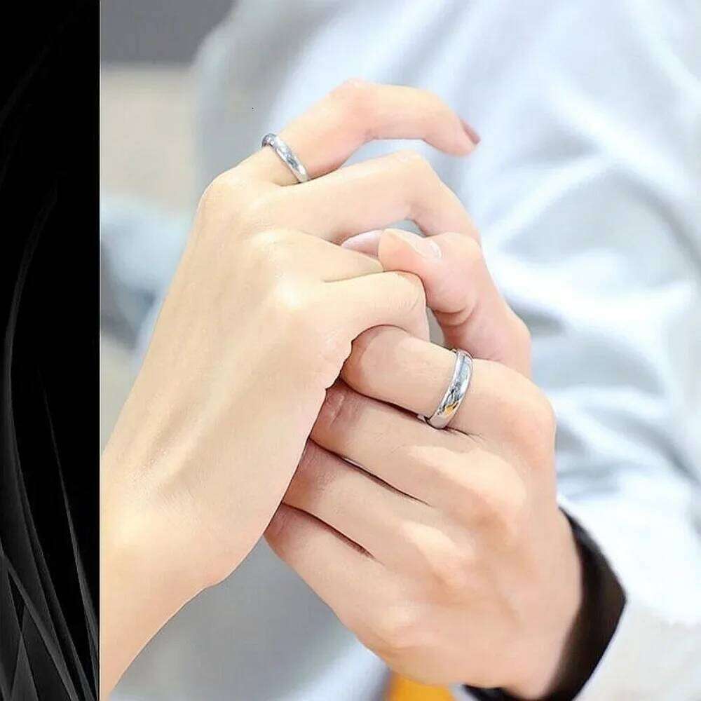 Classic Simple Gold and Silver Color Stainless Steel Couple Rings for Women Men Fashion Wedding Finger Jewelry r Gift H260312