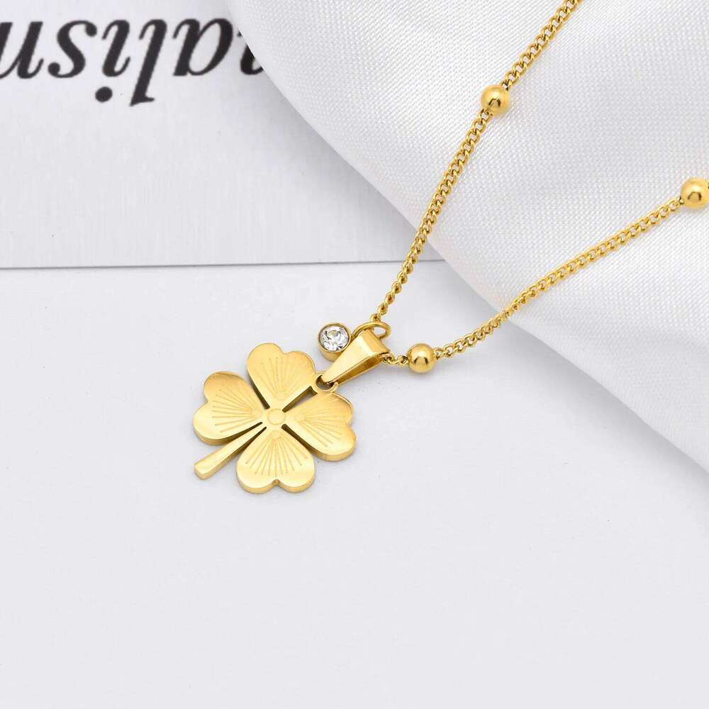 INS Cross-border wholesale stainless steel cr zircon charm pendant necklace for woman H260312